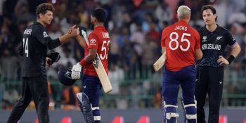 T20 World Cup: England victory over New Zealand keeps Pakistan in semi-final race