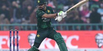 Pakistan set 208-run target for Australia in final T20I