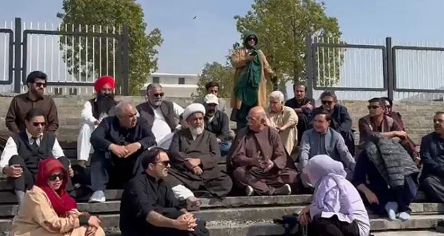 Imran Khan's vision: Opposition sit-in at Parliament House enters second day