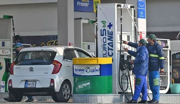 Govt 'likely to hike petrol, diesel prices' for next fortnight