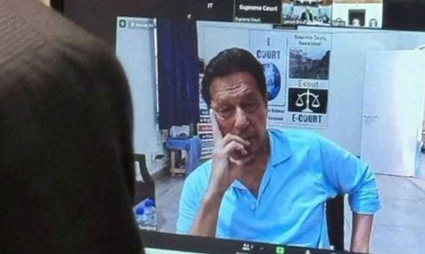 Eye specialists to treat Imran at 'specialised medical facility': govt