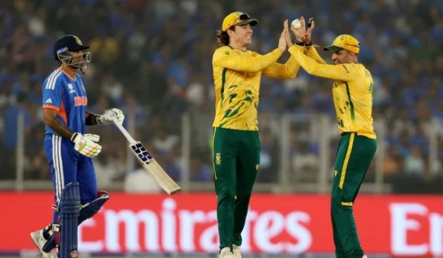 T20 World Cup: South Africa inflict humiliating defeat on India in Super Eight clash