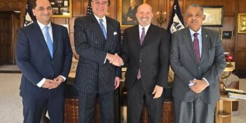 Aurangzeb meets US Commerce Secretary in Washington