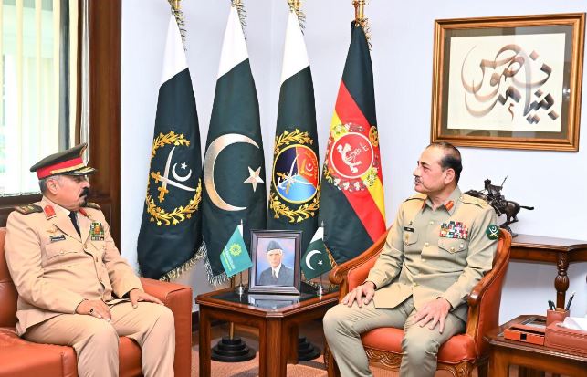 IMCTC Chief meets Army Chief at GHQ