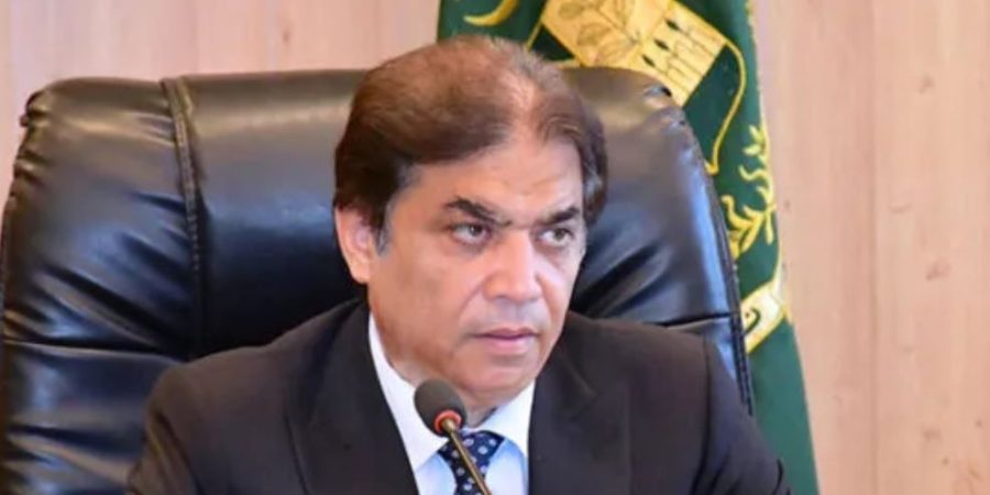 Hanif Abbasi orders probe into Tezgam Express incident