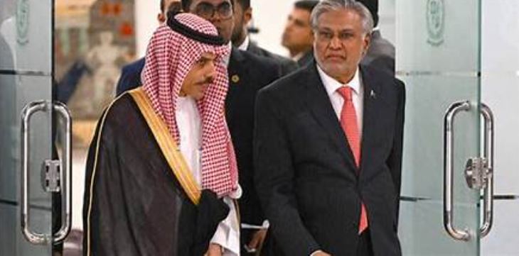 FM Dar, Saudi FM discuss ME evolving situation