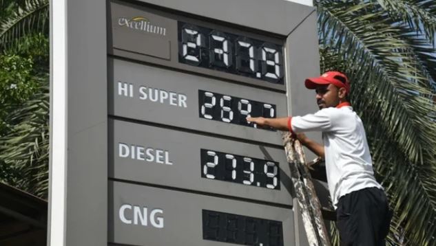 Additional oil shipments being arranged to boost Pakistan's reserves, committee told