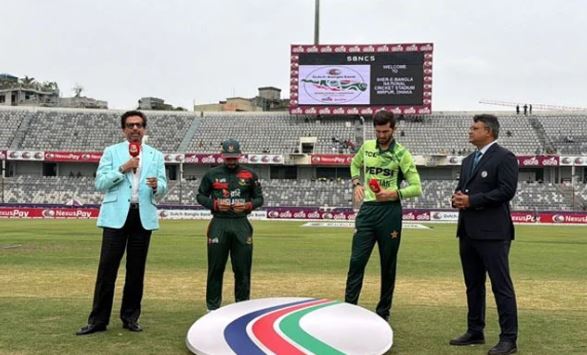 Pakistan win toss, opt to bowl first against Bangladesh in ODI series decider