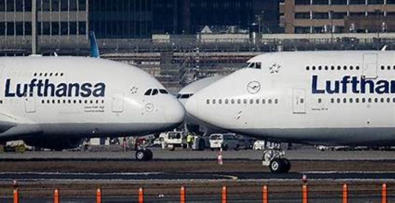 Airlines extend Middle East flight suspensions