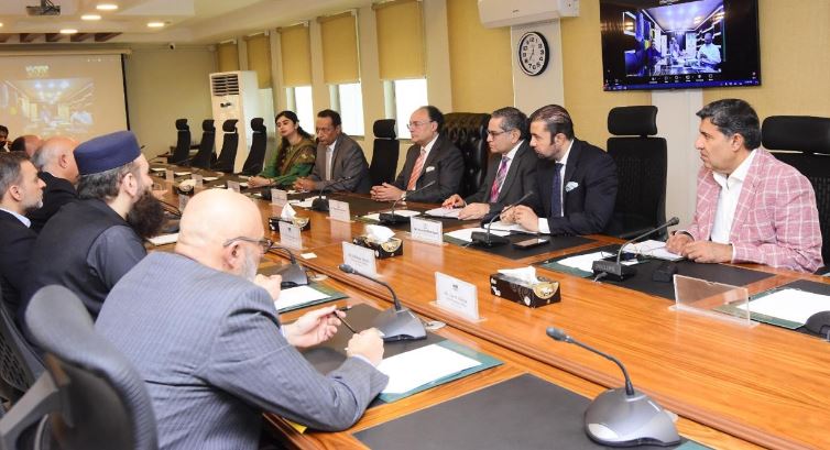 Finance Minister pledges support for export-led growth with industry stakeholders