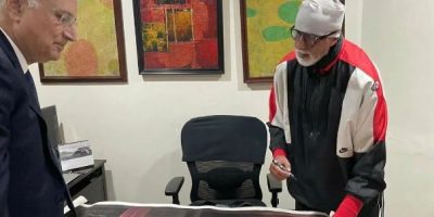 51 years of Deewaar: Dubai gold man Anil Dhanak calls Amitabh Bachchan the greatest movie star