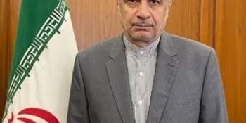 Strait of Hormuz Open for Pakistani Ships, Says Iranian Consul General