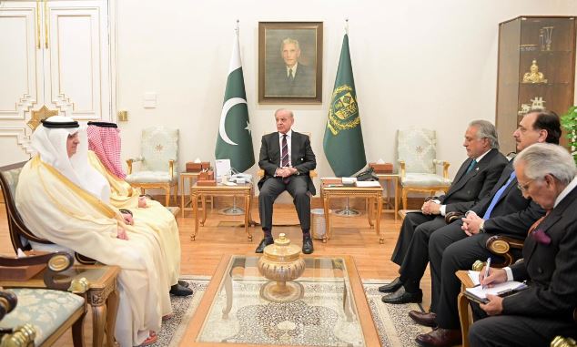 Saudi Foreign Minister meets Prime Minister Shehbaz