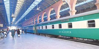 Passengers complain of poor hygiene, overpricing on Khyber Mail journey