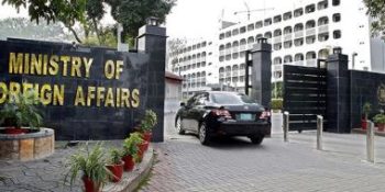 Pakistan condemns attacks on Saudi Arabia, extends condolences and solidarity