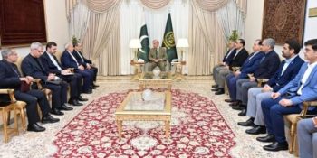 Iran's FM holds talks with PM Shehbaz, CDF Munir amid fresh push for US-Iran dialogue