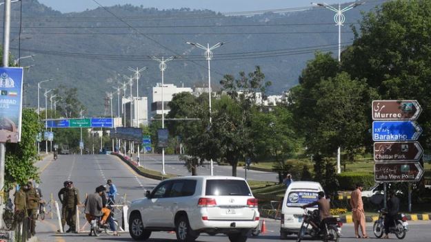 US, Iranian teams could return to Islamabad for peace talks this week, say sources