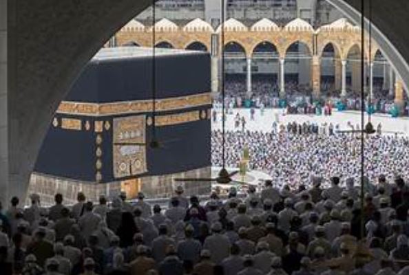 Saudi official urges full compliance with hajj regulations