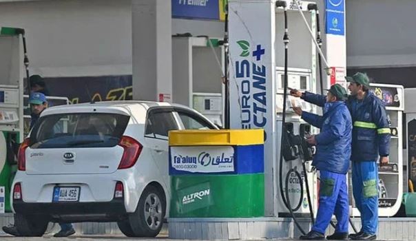 Govt cuts diesel price by Rs32.12 per litre following drop in int'l oil rates