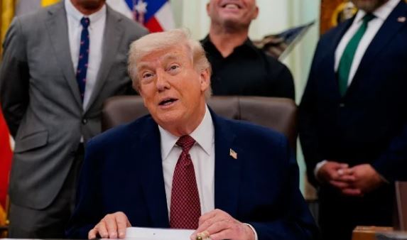 US negotiators will be in Islamabad on Monday for Iran talks, confirms Trump