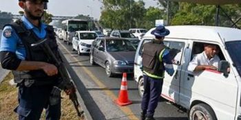 Islamabad residents frustrated over widespread Police check posts