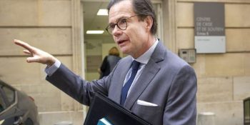 France envoy to Algeria to return to post