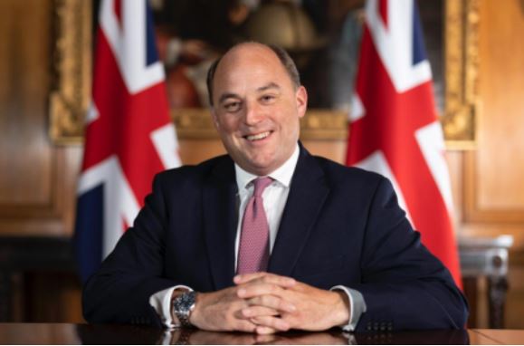 Russian places former UK defence minister on wanted list