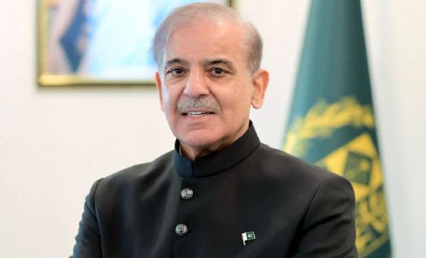 PM Shehbaz extends Eid greetings to services chiefs, political dignitaries