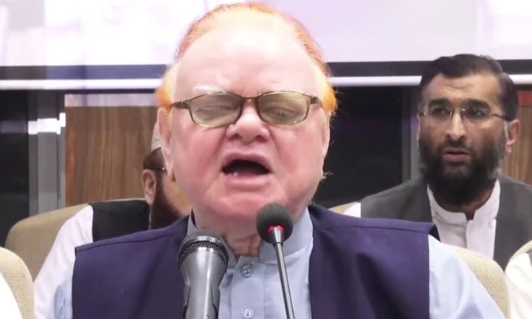 APNS offers condolences over demise of veteran journalist Altaf Hasan Qureshi