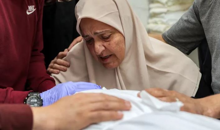 Israeli strikes kill four people in Gaza, medics say