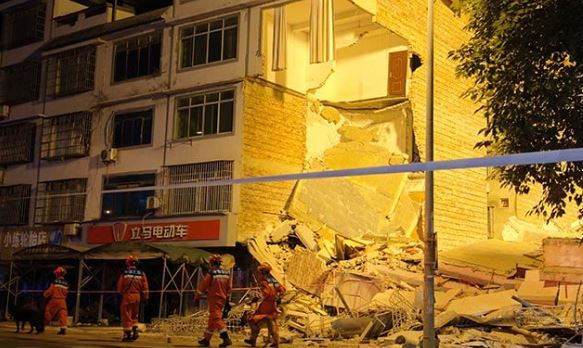5.2-magnitude quake kills two in south China