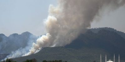 Fire erupts at 3 points in Margalla Hills, all trails closed as 65 personnel continue operation