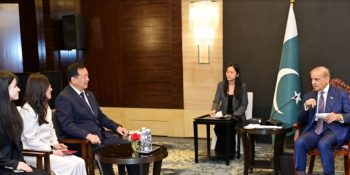PM meets Chinese business delegations