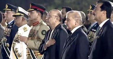 Main Marka-e-Haq ceremony gets underway at Pakistan Monument
