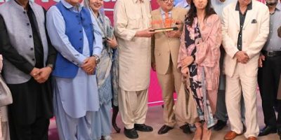 APNS honors ex-president Hameed Haroon for media contributions