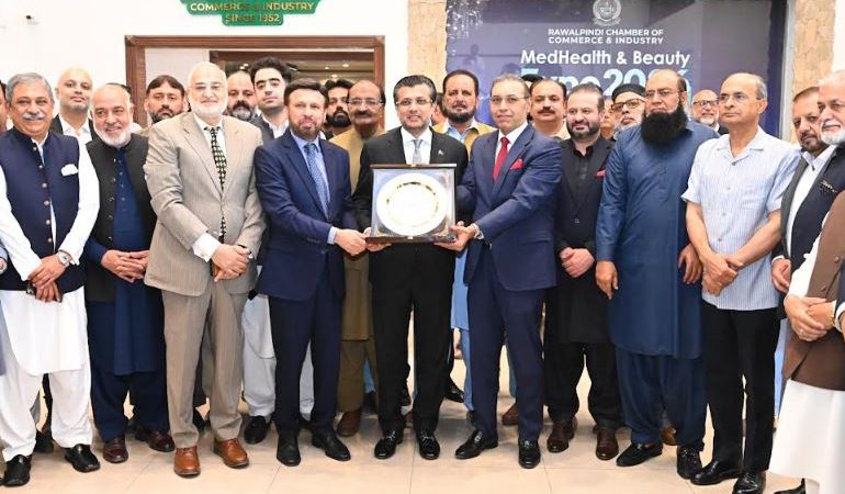 CM’s advisor Ali Mustafa Dar unveils AI governance plan