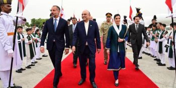 President Zardari, First lady welcome Prince Rahim Aga Khan V in Islamabad