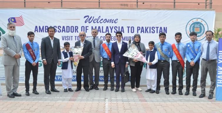 Malaysian envoy visits Aghosh college Muree