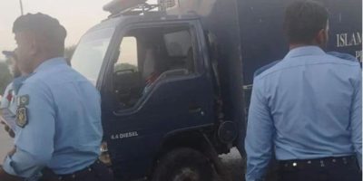 Manhunt underway after inmates escape from prison van in Rawalpindi