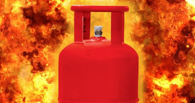 Gas cylinder explosion sparks panic in G‑8 Markaz