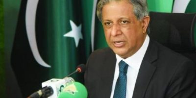 Govt pursuing efforts for release of 10 Pak hostages in Somalia