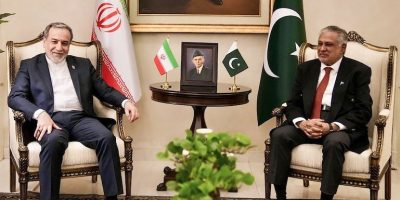 Iranian FM briefs Ishaq Dar on US ceasefire violations  