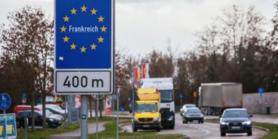 EU says Germany, France should phase out border checks
