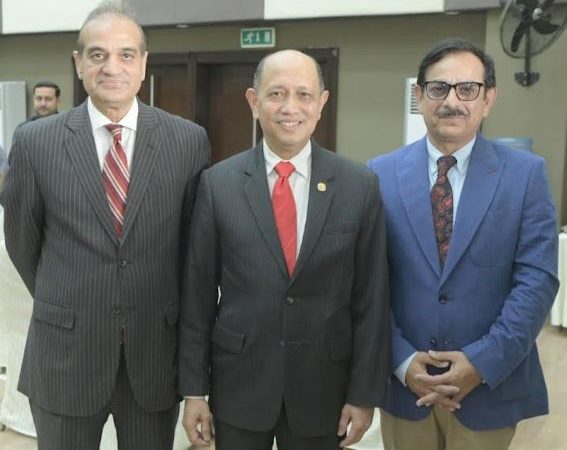 Malaysia’s High Commissioner praises Pak role in regional peace