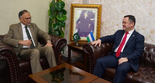Uzbek Ambassador, meets Planning, minister to strengthening bilateral cooperation economy