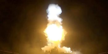 Iran declares Strait of Hormuz closed, US military insists traffic flowing