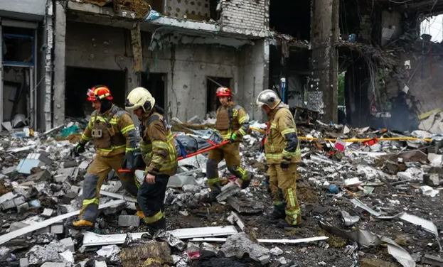 Russian strike kills 14 around Kyiv on eve of NATO summit