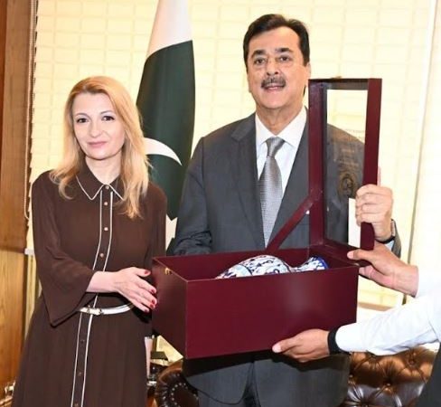 Gilani lauds services of Bulgarian Ambassador