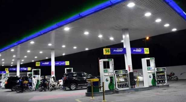 Petrol witnesses nominal drop, high-speed diesel up by Rs2.24 per litre