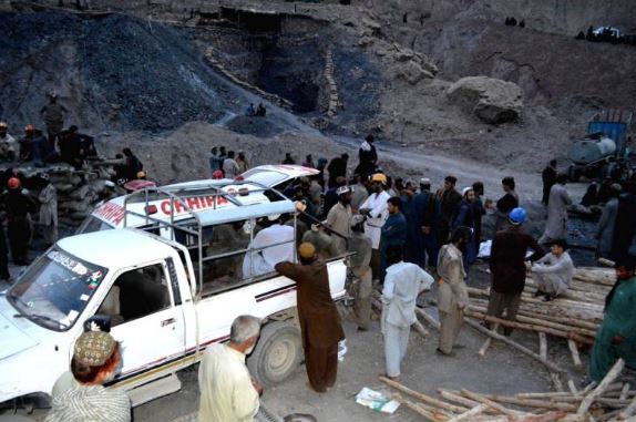 At least 32 killed after coal mine explosion near Quetta; search under way for 2 miners